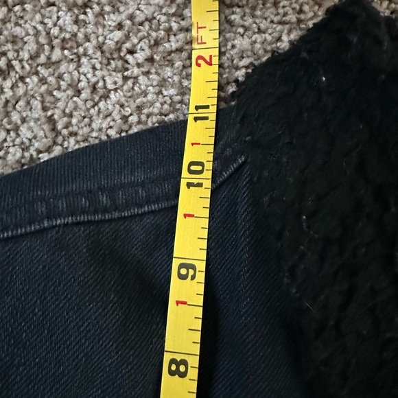 Brandy Melville Black Sherpa Lined Button Up Denim Jacket Sz S, Classic, Neutral - Picture 5 of 8